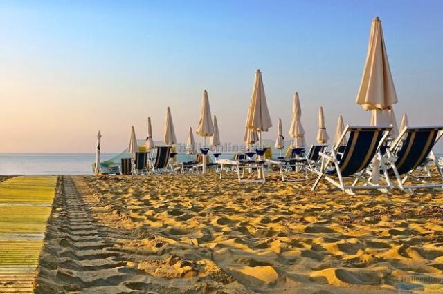 Hotel Careni Villa Italia