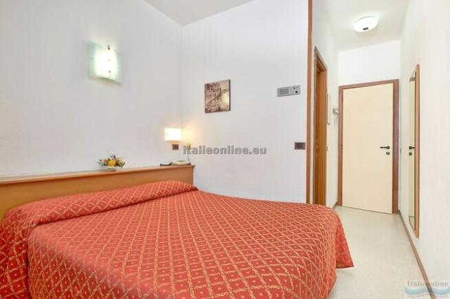 Hotel Careni Villa Italia