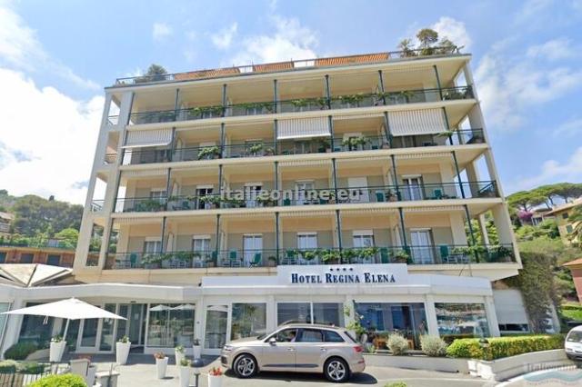 Hotel Regina Elena