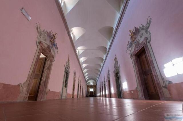 Casa Regina Montis Regalis