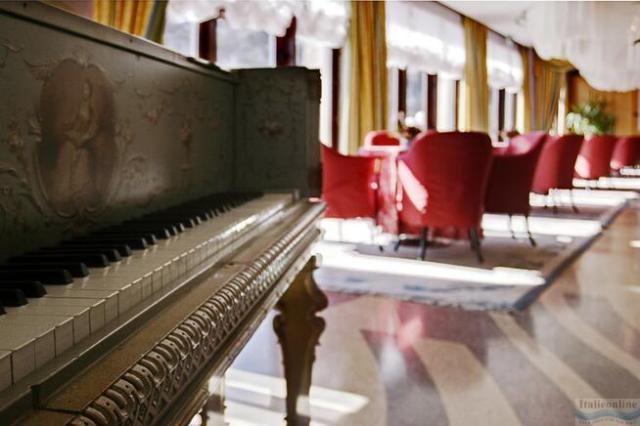 Grand hotel Astoria