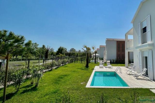 Pareus Beach Resort