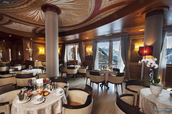 Cristal Palace Hotel