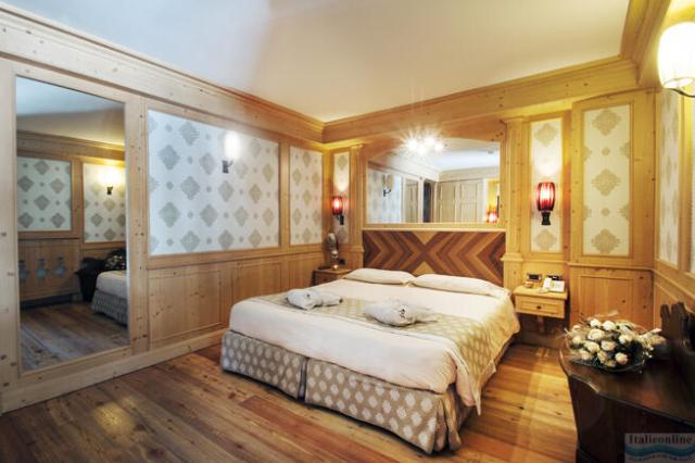 Cristal Palace Hotel