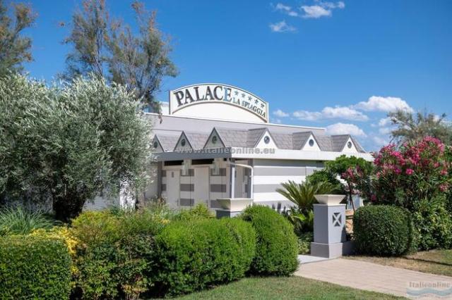Palace Hotel