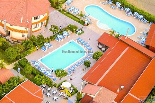 Club Esse Aquilia