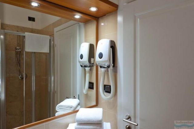 Hotel Ambassador