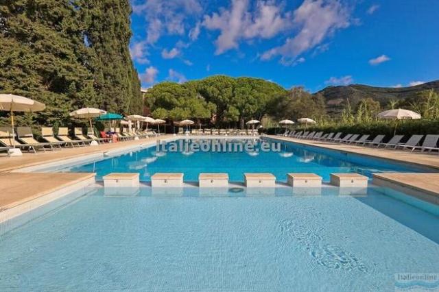 Hotel Club Lacona