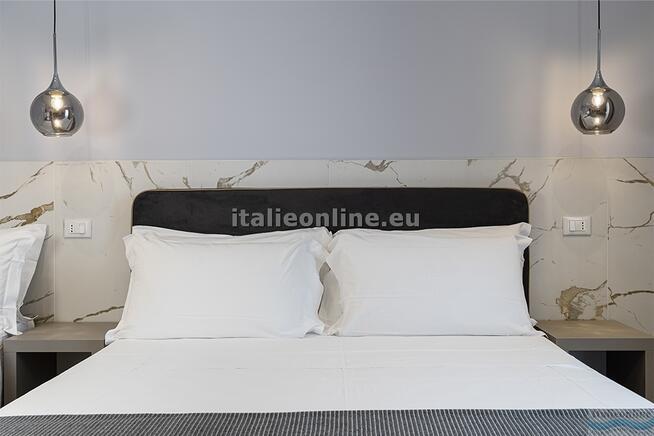 Hotel Cola