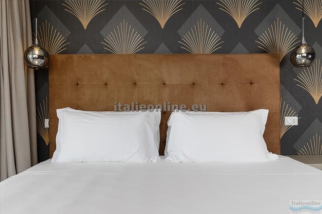 Hotel Cola