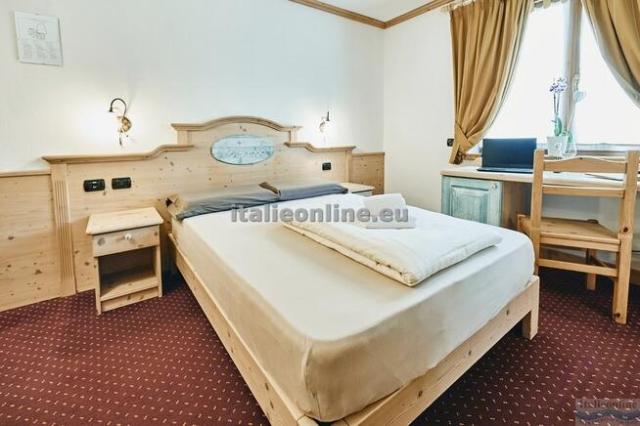 Hotel 2000 Eira SKI