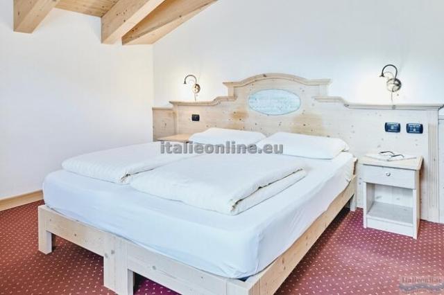 Hotel 2000 Eira SKI