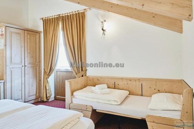Hotel 2000 Eira SKI