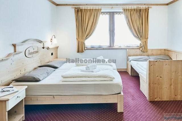 Hotel 2000 Eira SKI