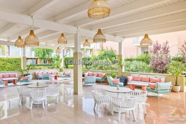 Serenusa Resort