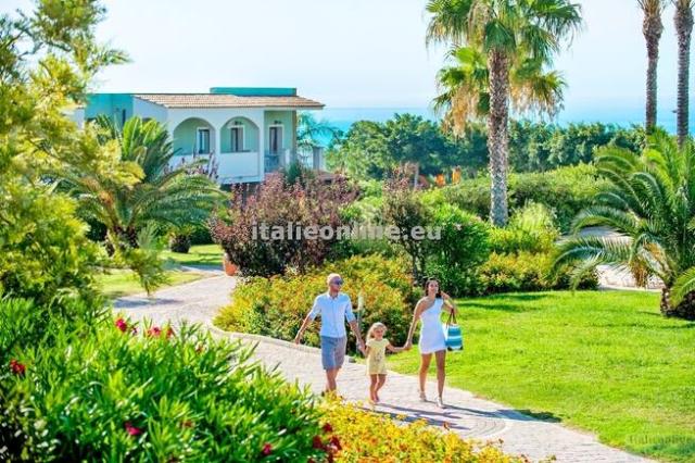 Serenusa Resort