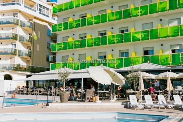 Hotel Bristol