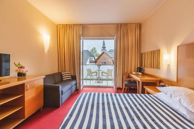 Ramada Hotel & Suites