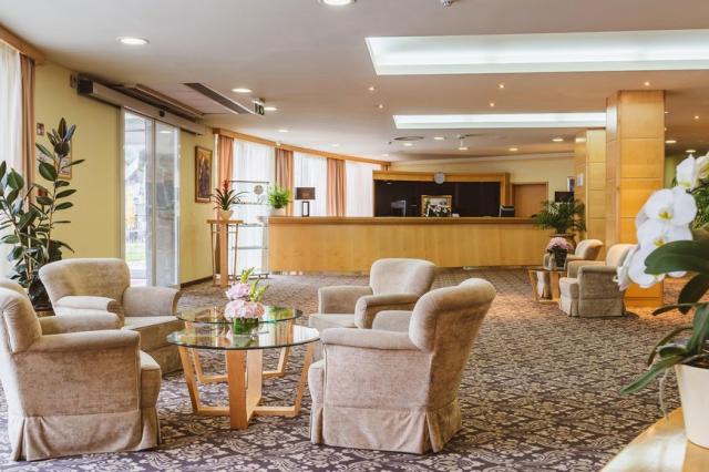 Ramada Hotel & Suites