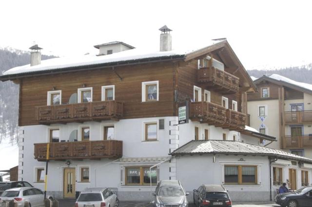 Hotel Garni Caravasc