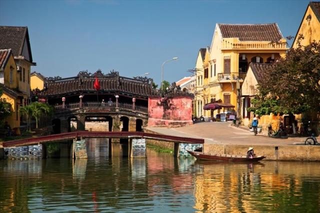 VIETNAM_08_JAPANESE BRIDGE AT HOI AN.JPG