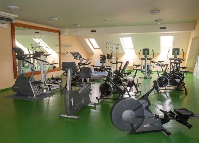0 fit 2.jpg