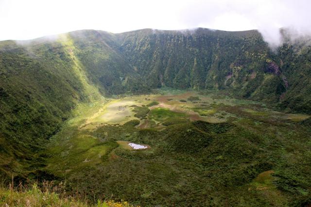 Faial - kráter u Cabeco Gordo