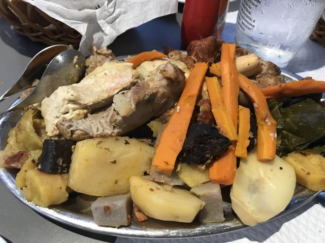 Sao Miguel - jídlo Cozido