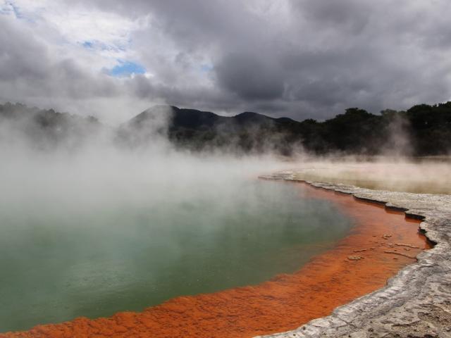 geotermální park Wai-O-Tapo