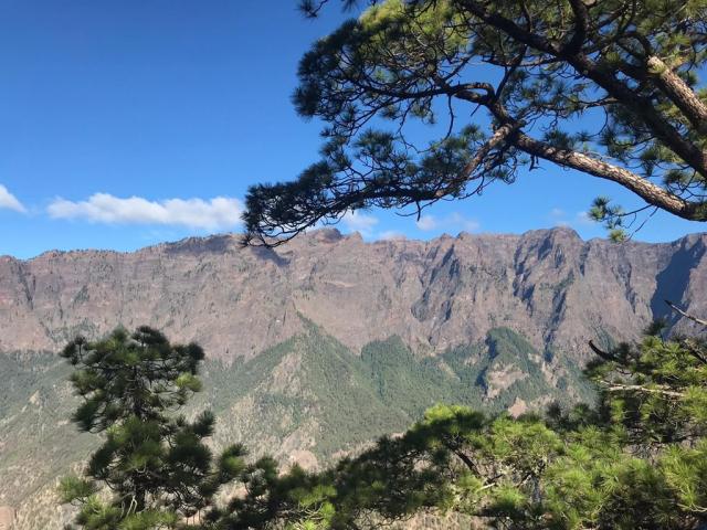 caldera de Taburiente z vyhlídky La Cumbrecita