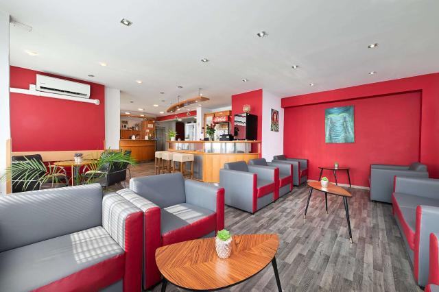 Lobby Bar
