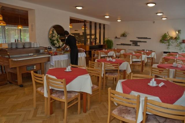 Restaurace