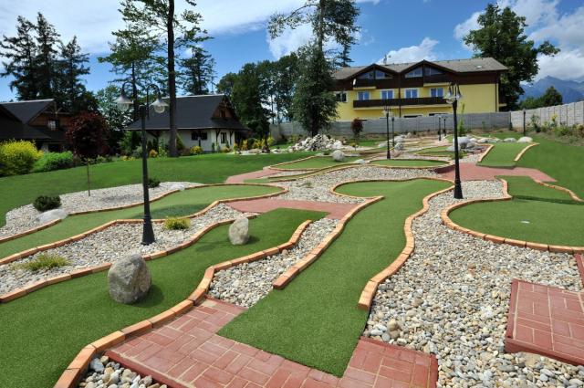 Adventure Golf
