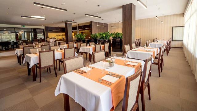 Restaurace