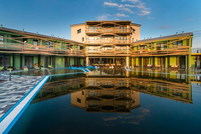 HOTEL GALERIA THERMAL BEŠEŇOVÁ