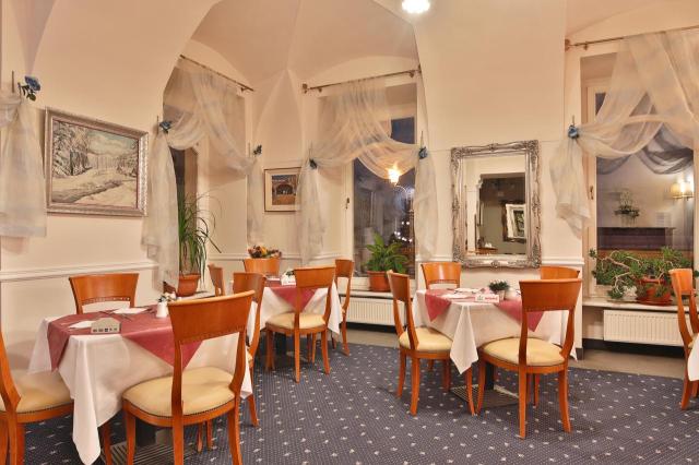 Restaurace