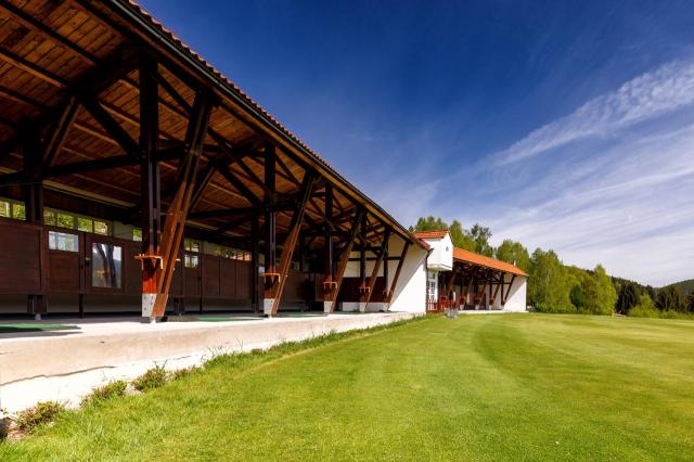 Okolí hotelu Cihelny