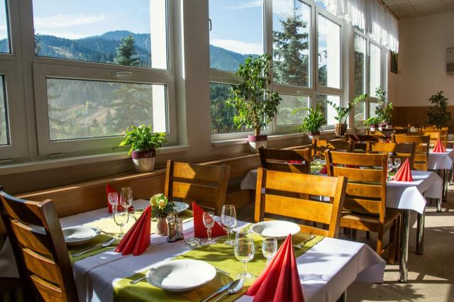 Restaurace hotelu Avena