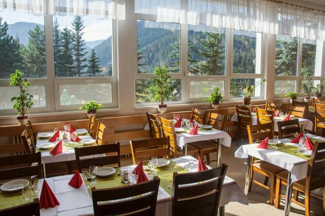 Restaurace hotelu Avena