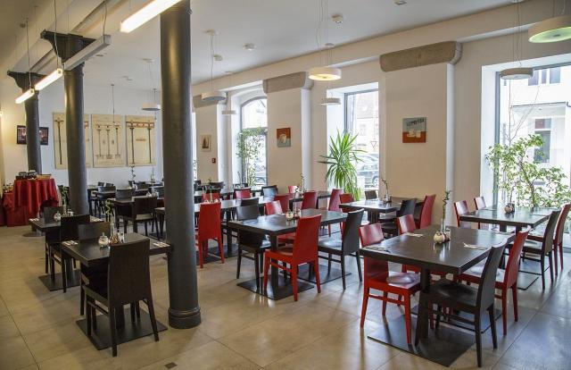 Restaurace