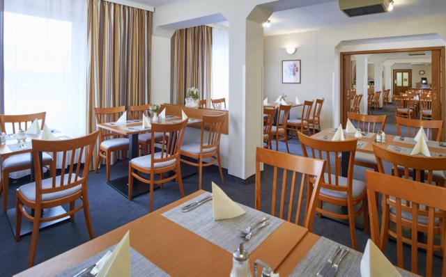Restaurace
