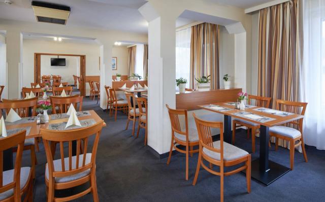 Restaurace