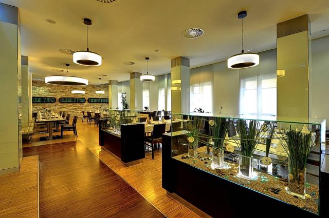 Restaurace