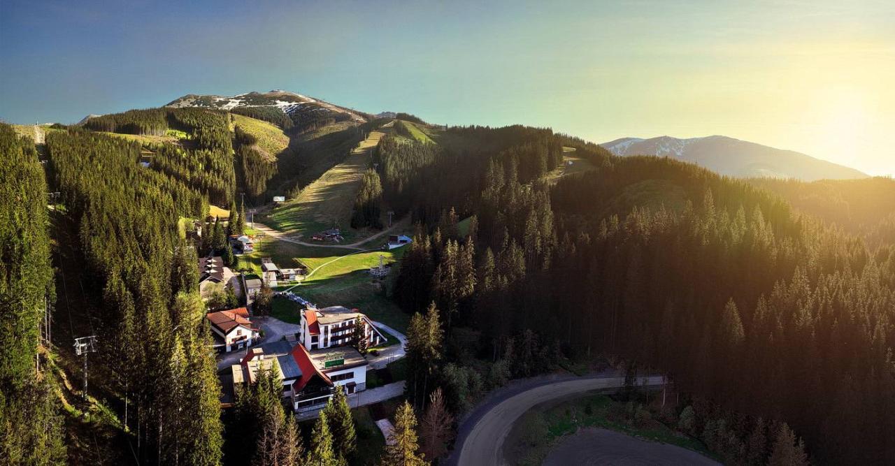 Okolí kolem hotelu