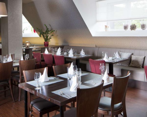 Restaurace