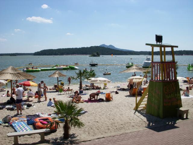 Machovo jezero