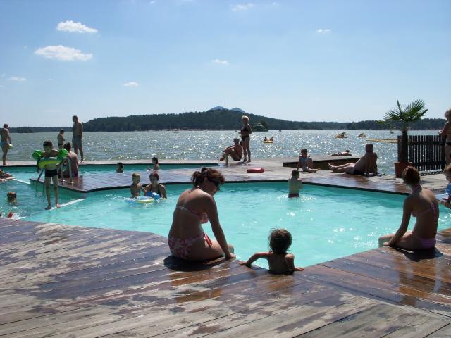 Machovo jezero