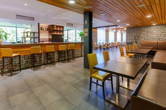 Restaurace