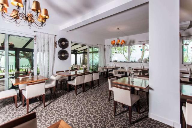 Restaurace