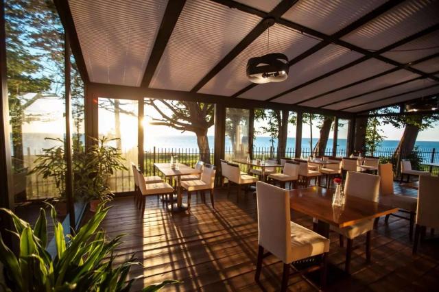Restaurace